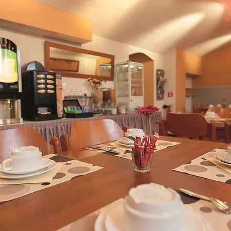 Residhotel Le Central'gare Ξενοδοχείο με διαμερίσματα Γκρενόμπλ