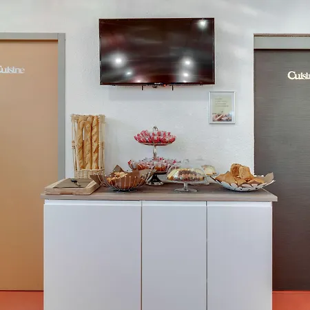 Hotel apartamentowy Residhotel Le Central'gare 3*