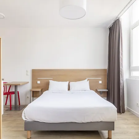 Hotel apartamentowy Residhotel Le Central'gare Grenoble