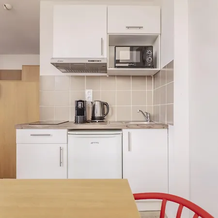 Апарт-отель Residhotel Le Central'gare 3*