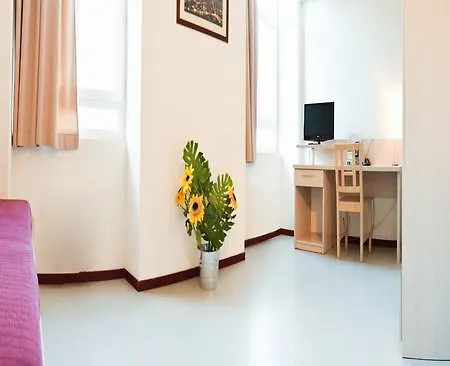 Апарт-отель Residhotel Le Central'gare 3*